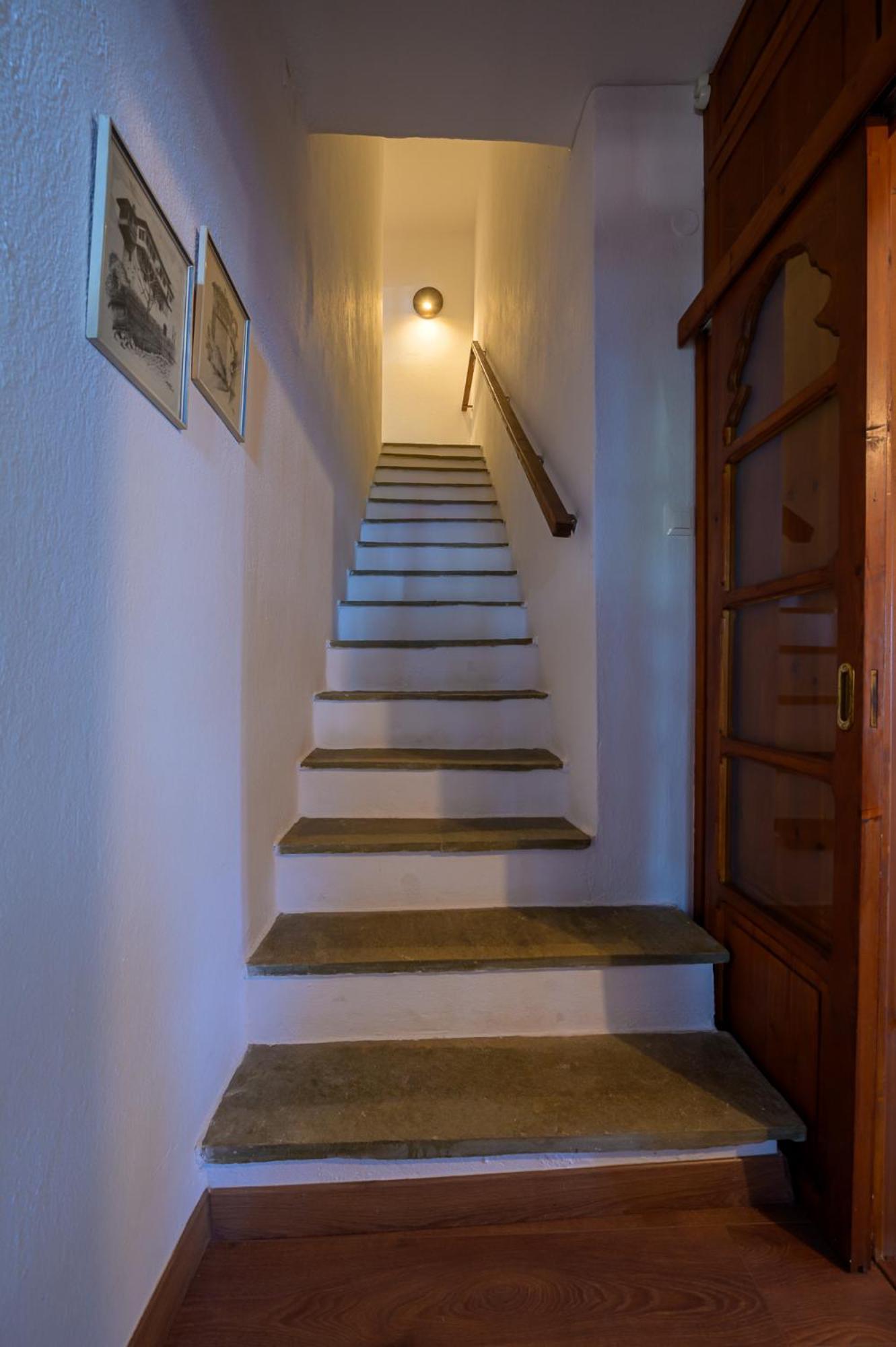 Squirrel Beach Front Villa, Metamorfosi Exterior photo